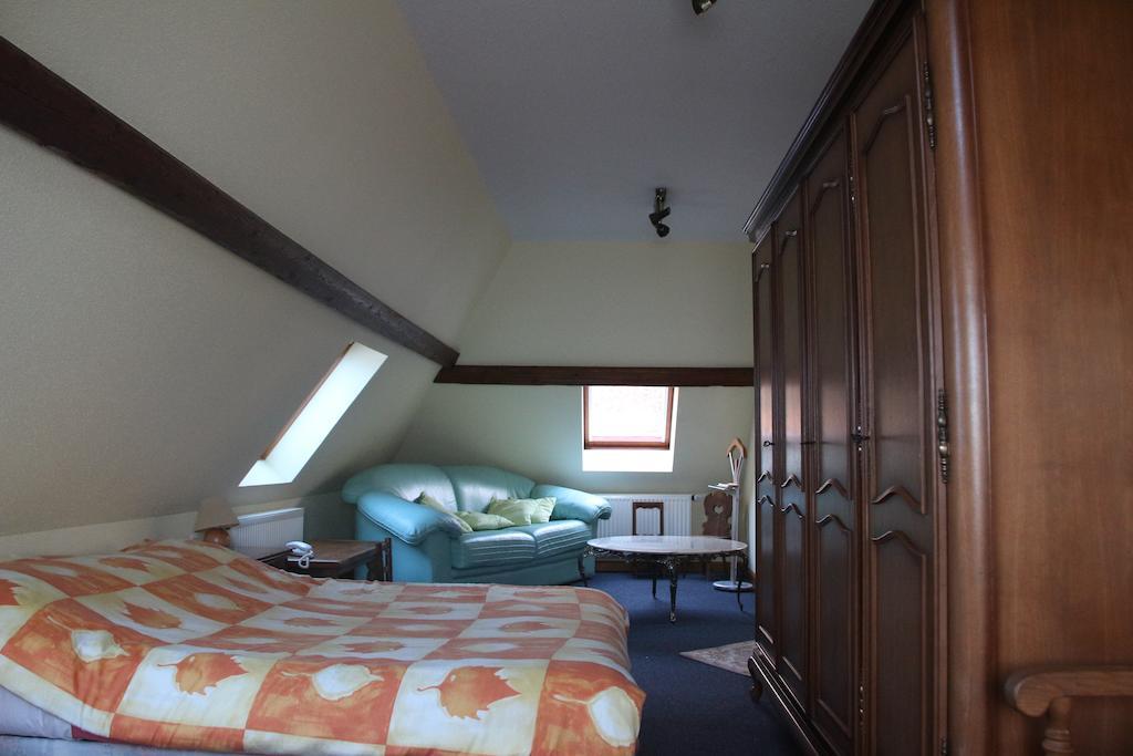 L'Hostellerie Le Turckheim Croix D'Or Trois-Épis Стая снимка