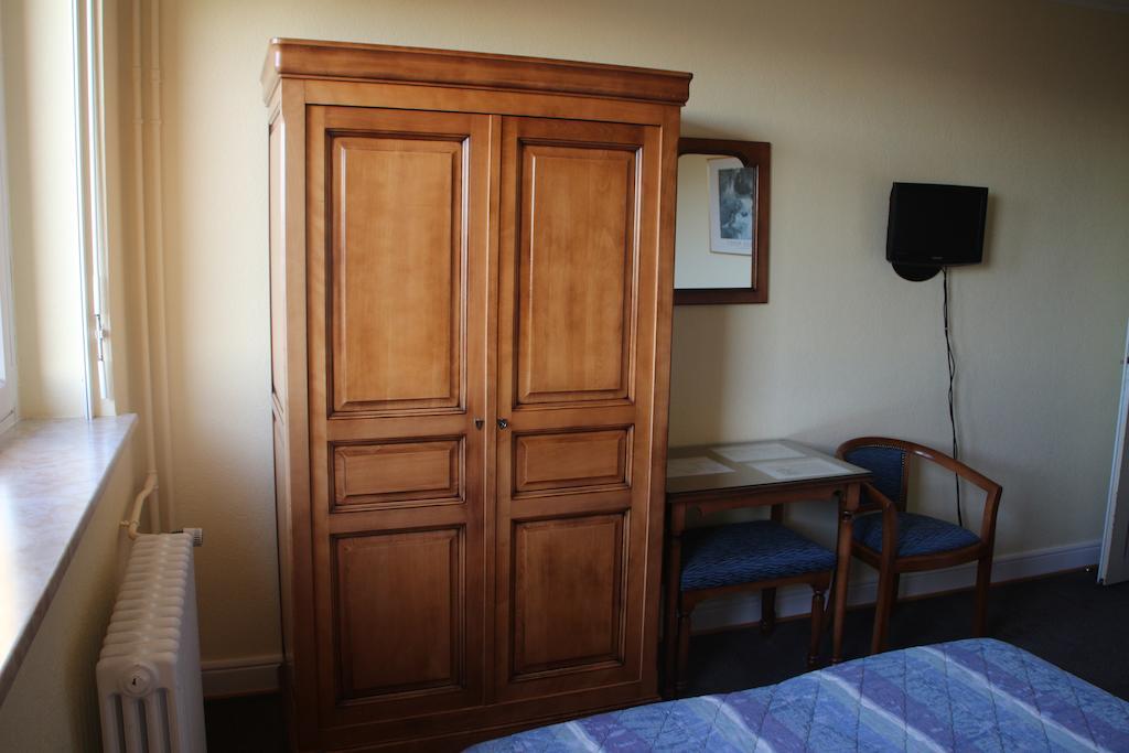 L'Hostellerie Le Turckheim Croix D'Or Trois-Épis Стая снимка